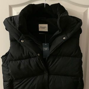 Abercrombie & Fitch Puffer Vest